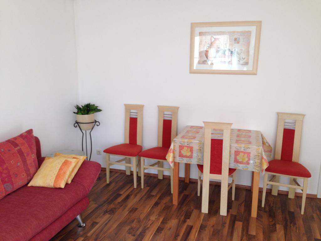 Apartment Nürnberg City-Center Kamer foto